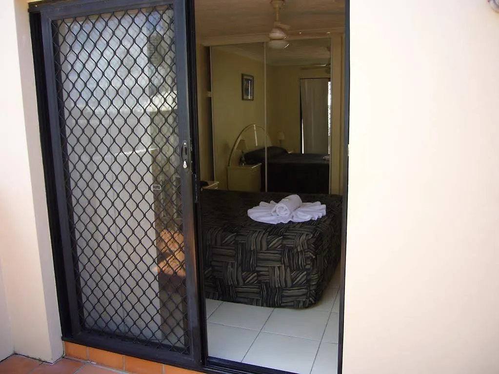Chevron Palms By Gold Coast Premium Aparthotel 4*,  Australia